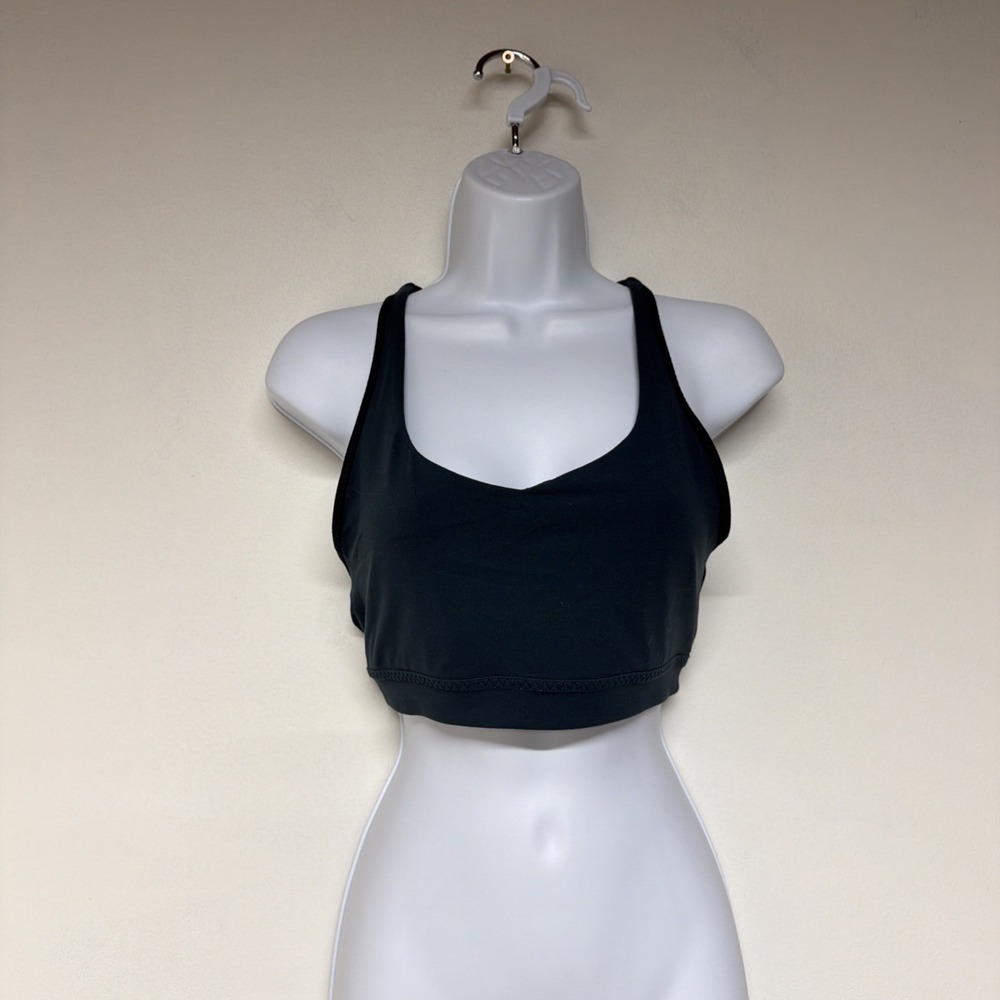 Athleta Sports Bra Womens Medium Green Strappy Racerback Yoga Activewear